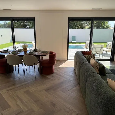 Villa Shaina With Pool For 6 People